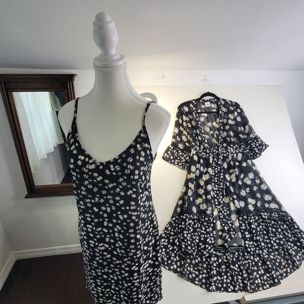 CAbi style 5816 Daisy Two-Piece Dress & Duster Set XS Black White Floral